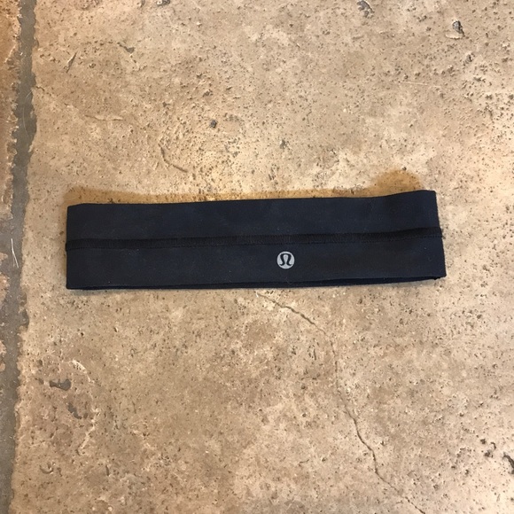 lululemon athletica Accessories - Lululemon headband